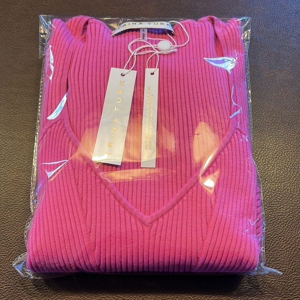 Trina Turk Pink Ribbed V Neck Sweater Large - Picture 8 of 9